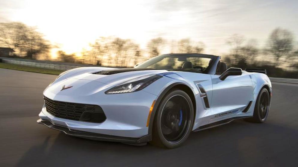 Die Corvette überzeugt Fahrer nicht nur auf der geraden Strecke, sie fährt auch perfekt durch die Kurven.