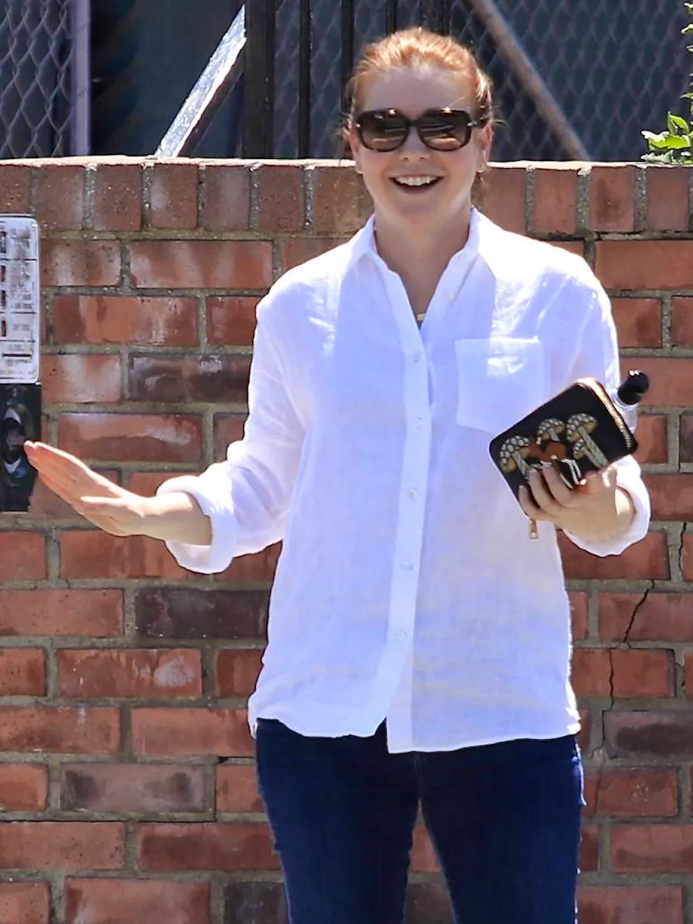 10 lunettes de soleil à porter cette semaine. Les lunettes rectangulaires XXL vont bien aux visages ronds. A choisir en monture écailles pour le chic comme Alyson Hannigan.