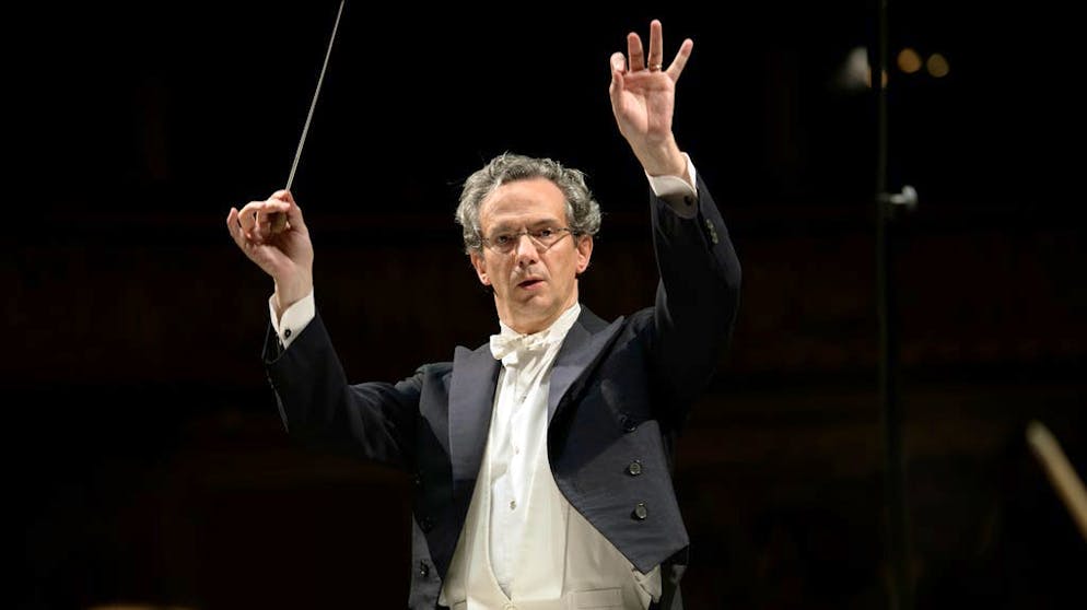«Das Kreieren eines Parfums, das Mischen der Essenzen, ist den Proben eines Orchesters sehr ähnlich»: Fabio Luisi.