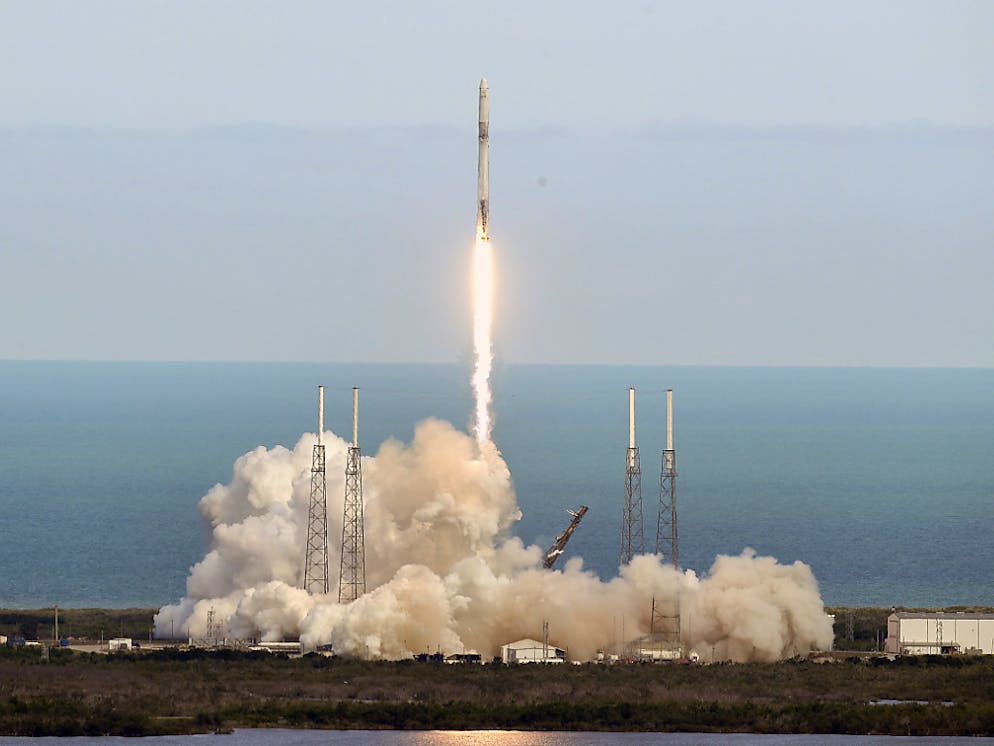 Start der "Falcon 9"-Rakete vom Weltraumbahnhof Cape Canaveral im US-Bundesstaat Florida.