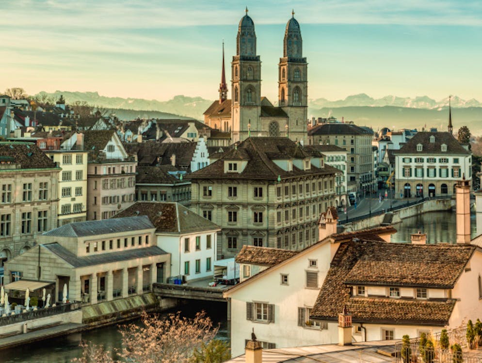 Zürich ist eine Velostadt und eigent sich deswegen gut als Ausgangspunkt für eine Spritztour entlang der Limmat.