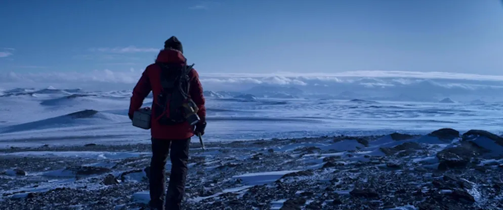 Mikkelsen, Arctic thriller di ghiaccio