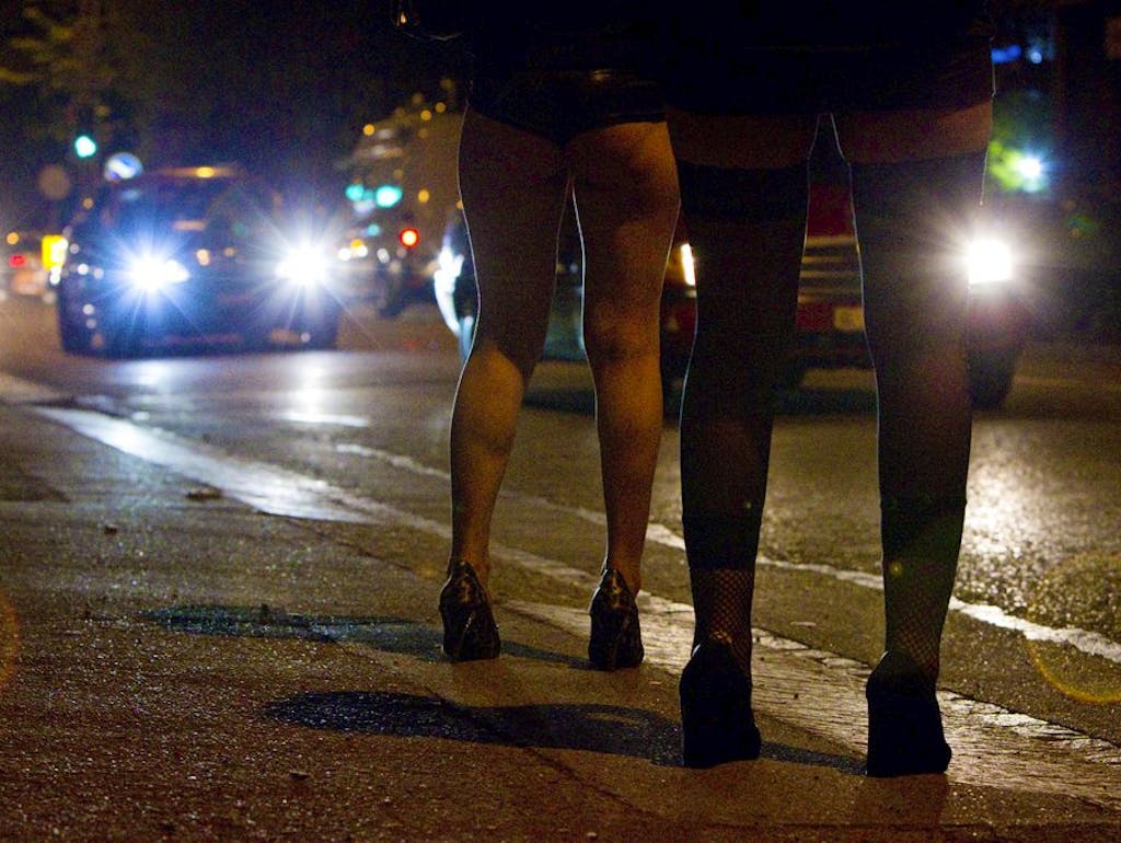 Prostitution knallhart: Frauen bieten sich in Zürich für 20 Franken an