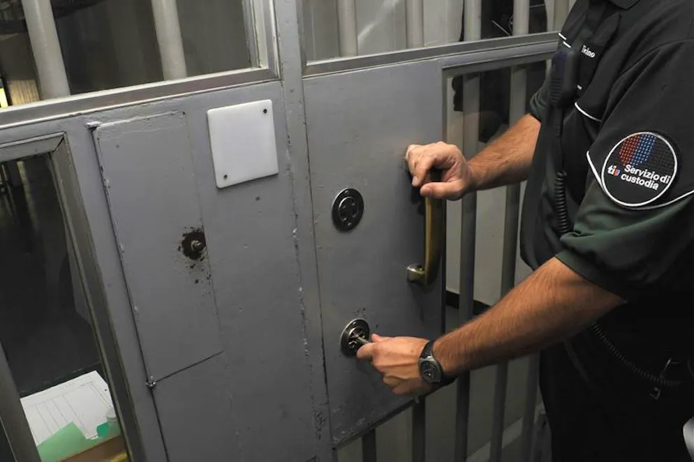 L'uomo dovrà seguire una terapia durante la carcerazione