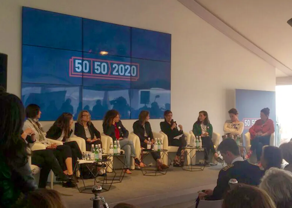 Cannes, folla e applausi movimenti donne