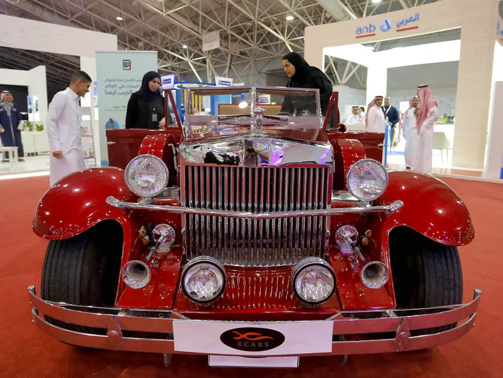 Un salon de l'auto réservé aux femmes en Arabie saoudite. L'industrie automobile a flairé là un nouveau potentiel…