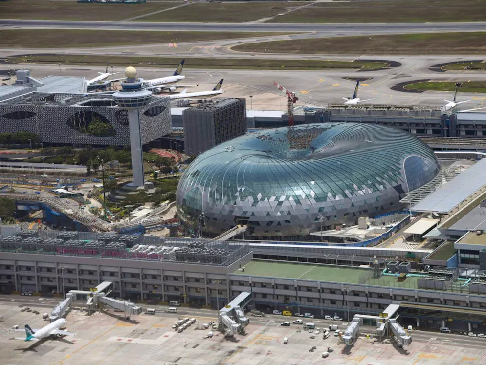 I 20 aeroporti più grandi al mondo. 18.  Aeroporto Changi di Singapore: 62,22 milioni di passeggeri.