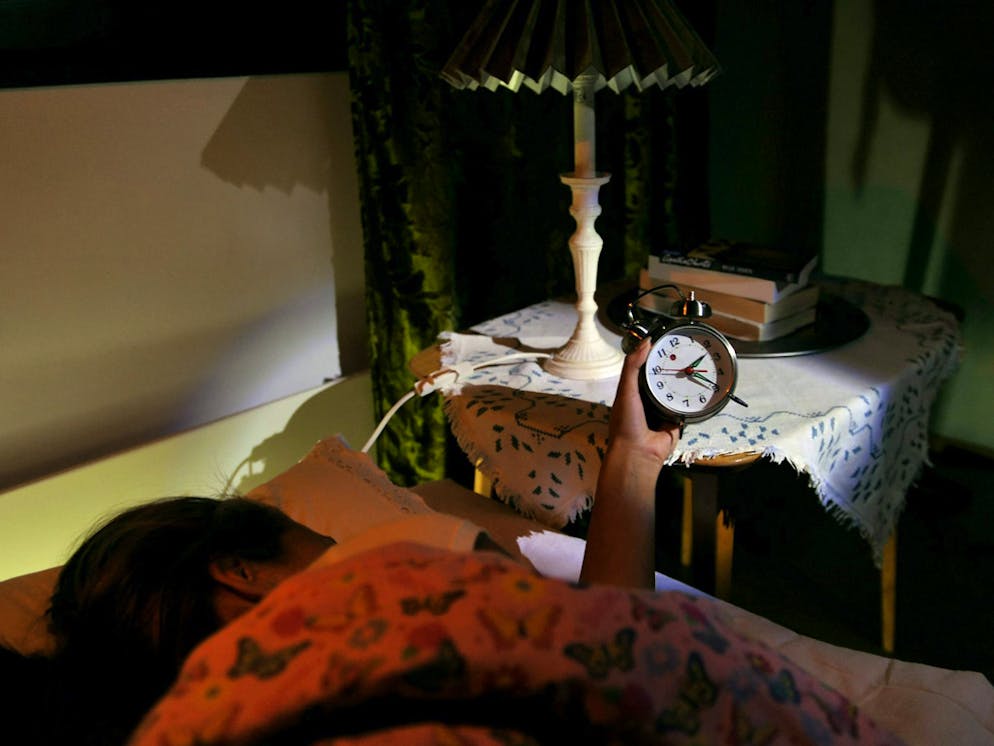 Des chercheurs suédois ont mis en évidence un lien entre le sommeil plus prolongé le week-end et une mortalité réduite.