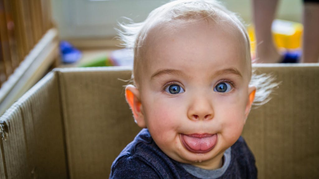 Die Kolumne. Muss ich Interesse an Babyfotos von Freunden zeigen?