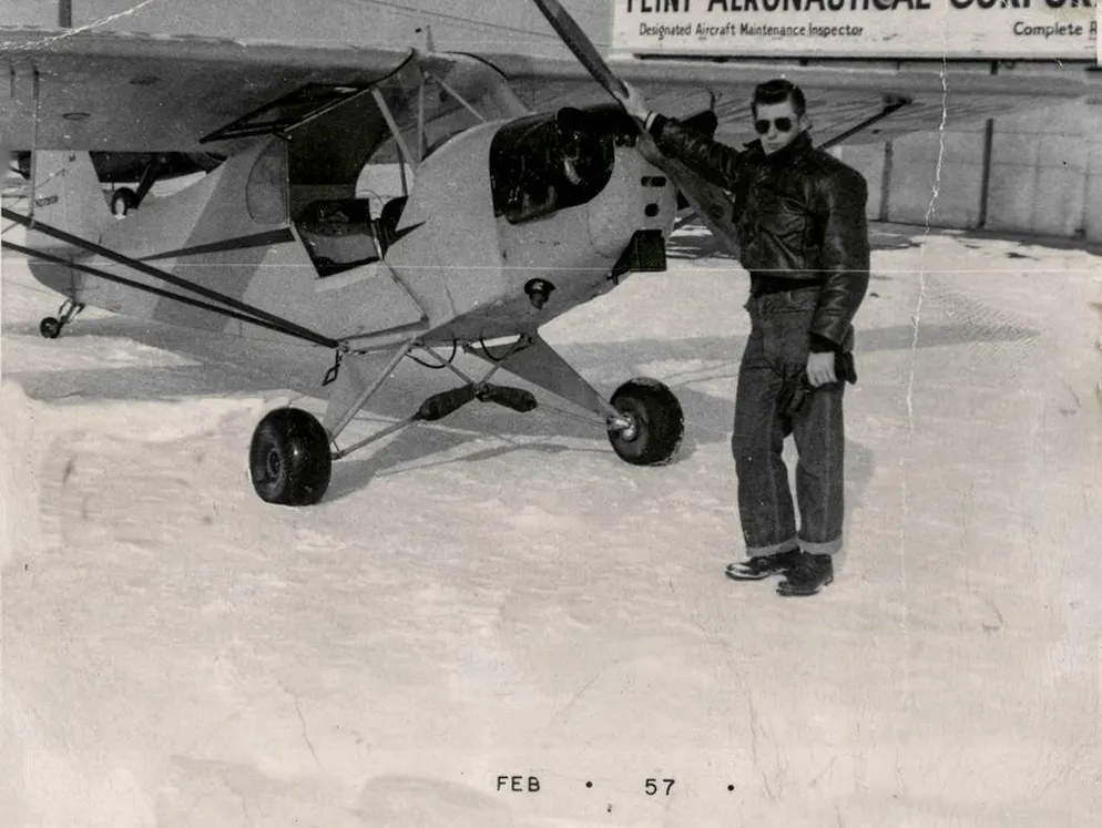 Caso D.B. Cooper: l'identità dell'autore finalmente rivelata?. Carl Laurin (qui in una foto del 1957) e Walter Reca si erano conosciuti sotto le armi ed erano rimasti amici.