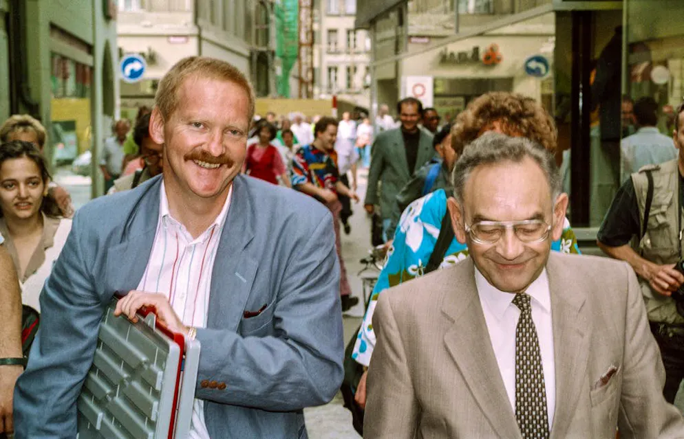 Bruno Zwahlen: le meurtre de Kehrsatz. La Cour de cassation de la Cour suprême du canton de Berne a rejeté la demande de reprise de la procédure contre Bruno Zwahlen introduite par le procureur bernois Heinz W. Mathis en janvier 1996 en raison de prétendues «nouvelles informations sur l'arme du crime».