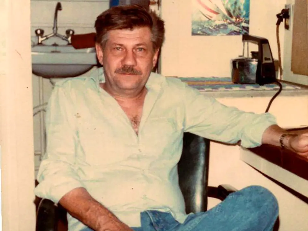 Caso D.B. Cooper: l'identità dell'autore finalmente rivelata?. ... che subito prima di morire, il suo migliore amico Walter R. Reca (qui in uno scatto del 1963) gli avrebbe confessato di essere il pirata dell'aria del 1971.