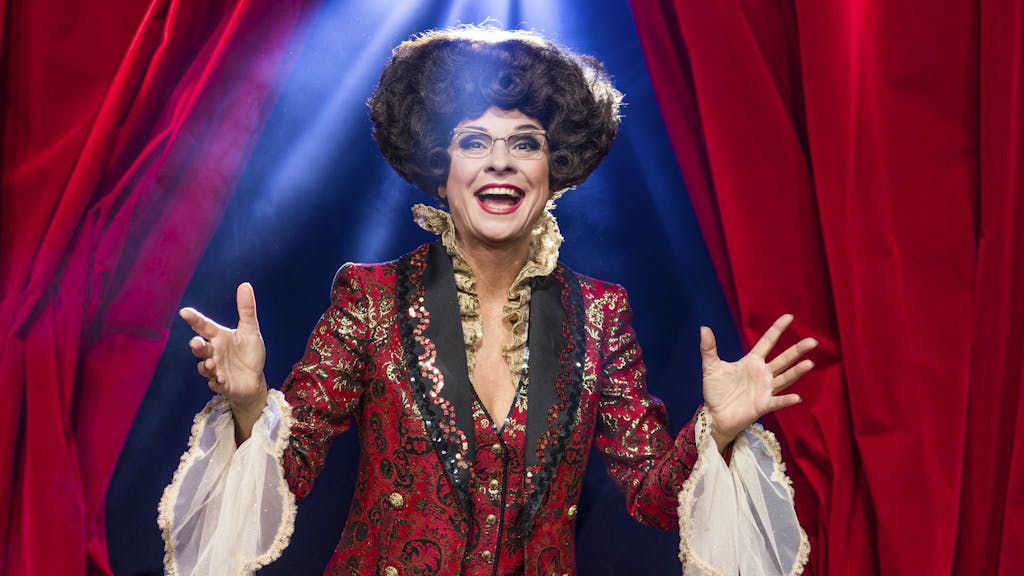 Bötschi fragt. Komikerin Helga Schneider: «Ich bin gerade sehr verliebt»