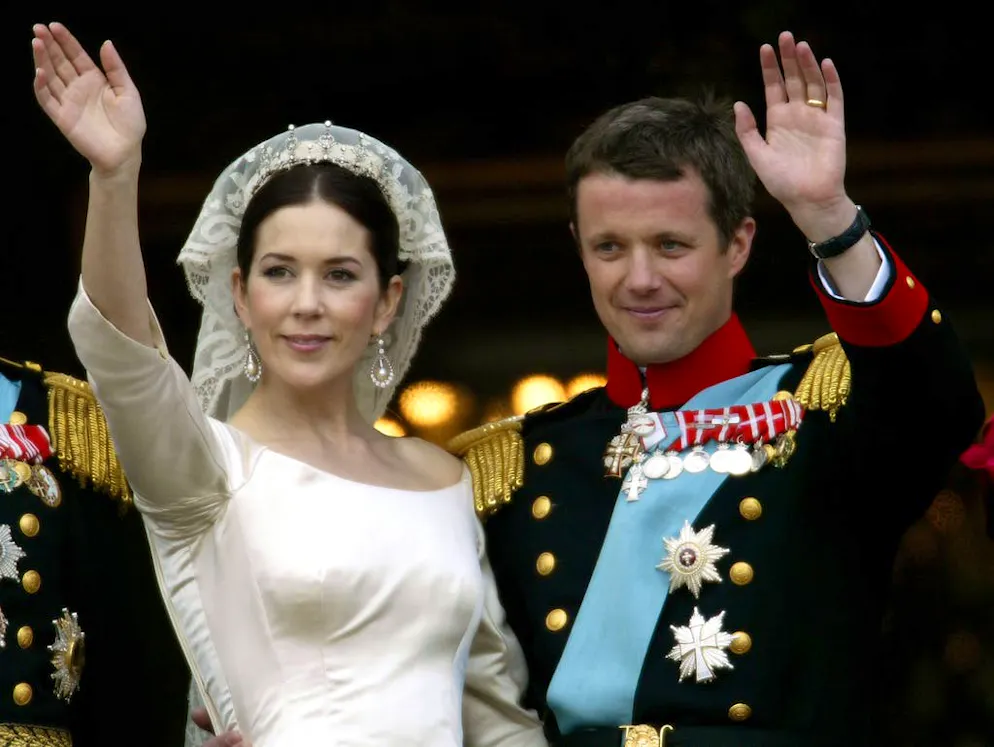 Les mariages de tous les records. Le prince héritier et son épouse Mary ont partagé leur repas de noces avec «seulement» 400 convives.