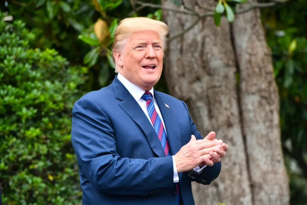 Trump évoque l'affaire Roseanne sans condamner son tweet raciste