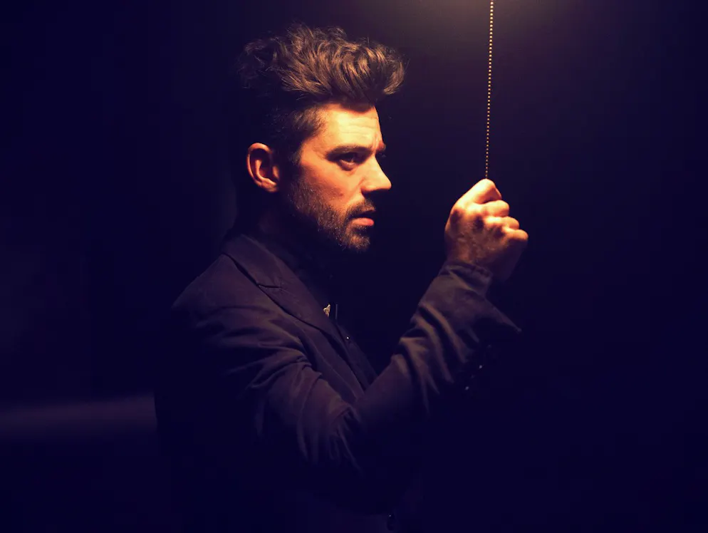 Starke Staffeln statt Sommerloch: Die Serien-Highlights im Juni. Ausgerechnet Angelville heisst der gottverlassene Ort, an dem «Preacher» Jesse Custer (Dominic Cooper) seine miserable Kindheit verbrachte. Ein Ort, an den er eigentlich auch nie wieder zurückkehren wollte. Eigentlich. Doch nun liegt die Liebe seines Lebens tot auf seinem Rücksitz, und nur seine Grandma kann noch helfen. Ab 25. Juni zeigt Amazon die dritte Staffel der völlig durchgedrehten Comic-Verfilmung.