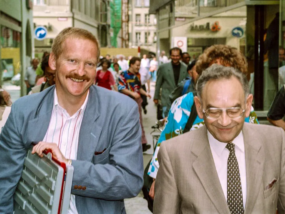 Bruno Zwahlen: l'omicidio di Kehrsatz. La Cassazione della Corte suprema del Canton Berna ha rigettato la domanda di ricorso contro Bruno Zwahlen presentata dal procuratore bernese Heinz W. Mathis nel gennaio 1996 in ragione di presunte «nuove informazioni sull'arma del delitto».