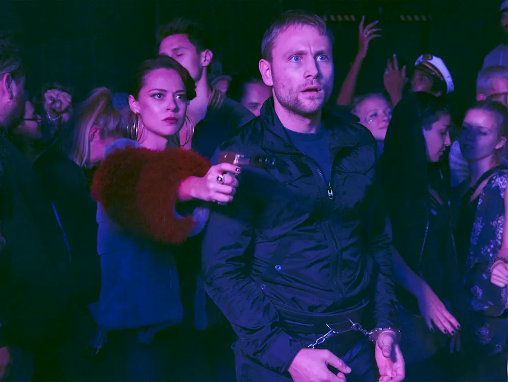 Starke Staffeln statt Sommerloch: Die Serien-Highlights im Juni. Nach zwei Staffeln und einem Weihnachtsspecial blieben für viele Fans von «Sense8» noch zu viele Fragen offen. Deshalb spendiert Netflix den Anhängern der eingestellten Sci-Fi-Serie nun noch ein zweistündiges Serienfinale, das klären soll, was mit Wolfgang (Max Riemelt) und den anderen Verfolgten geschieht. Am 8. Juni ist es soweit.