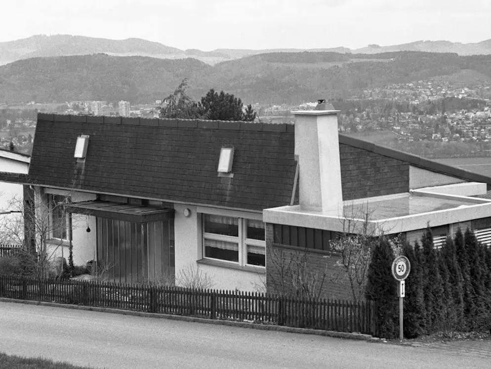 Bruno Zwahlen: l'omicidio di Kehrsatz. La casa di Bruno Zwahlen a Kehrsatz (Berna), nel cui congelatore è stato ritrovato il cadavere di sua moglie all'inizio dell'agosto 1985. Foto scattata nell'aprile 1993.
