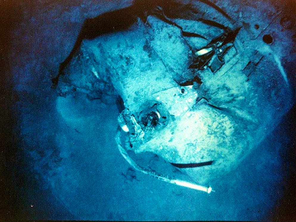 Il sottomarino nucleare USS Scorpion. Una parte dello scafo della «USS Scorpion». È stato necessario attendere il 1993 perché il governo Clinton divulgasse l'insieme del rapporto di indagine sull'incidente.