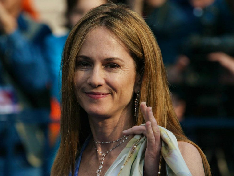 Reife Leistung: Diese Promis erlebten spätes Mutterglück. Auch bei Holly Hunter (60) schlug der Storch gleich doppelt zu: Mit 47 Jahren brachte sie die Zwillinge Claude und Press zur Welt.