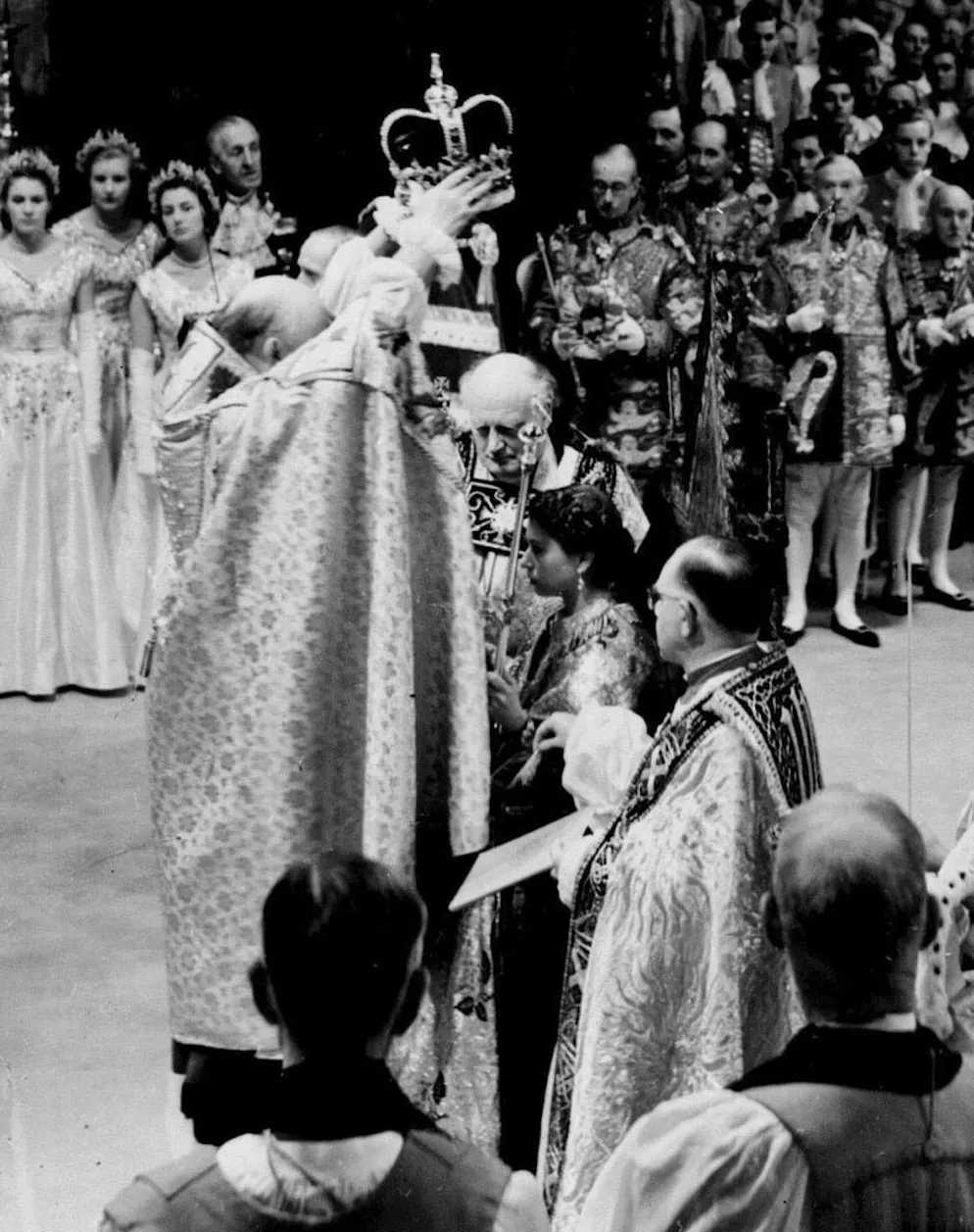 Pomp, Prunk, Prominenz: Elizabeth II. vor 65 Jahren gekrönt. Queen Elizabeth bei der Krönung am 2. Juni 1953.