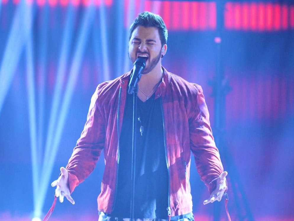 Herzschlagfinale bei «DSDS»: Marie ist der jüngste «Superstar» aller Zeiten!. «Der Schweizer Goldjunge» - diesen Spitznamen bekam Michel Truog. Der 26-jährige Maurer-Azubi aus der Schweiz sang «Am seidenen Faden» von Tim Bendzko. «Dass deine Teilnahme bei DSDS am seidenen Faden hängt, das hast du heute gespürt - vom Goldjungen zum Wackelkandidaten», gab sich Ella ungewohnt kritisch.