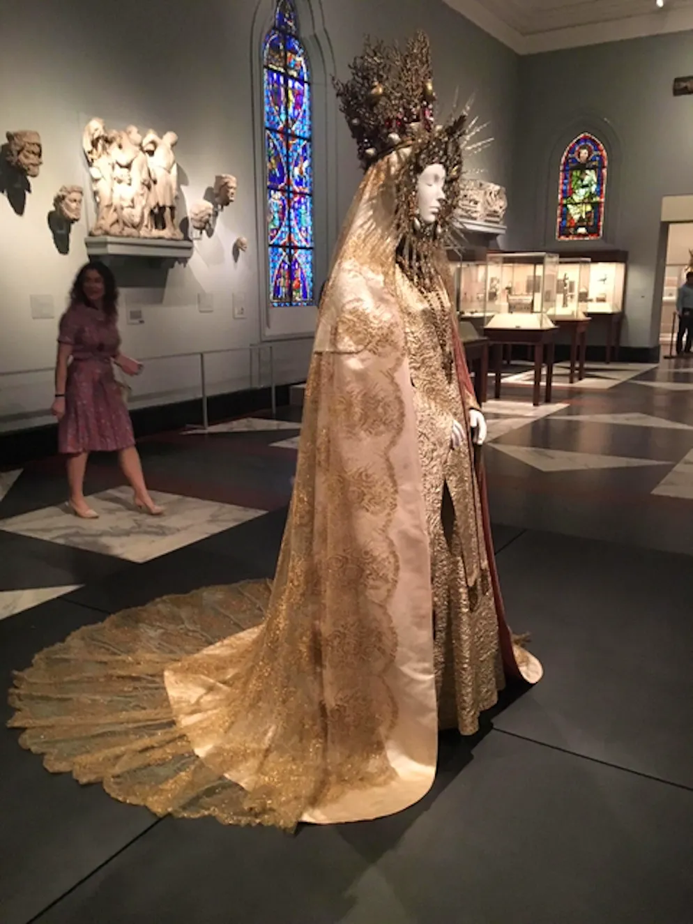Sacro e moda in mostra al Met