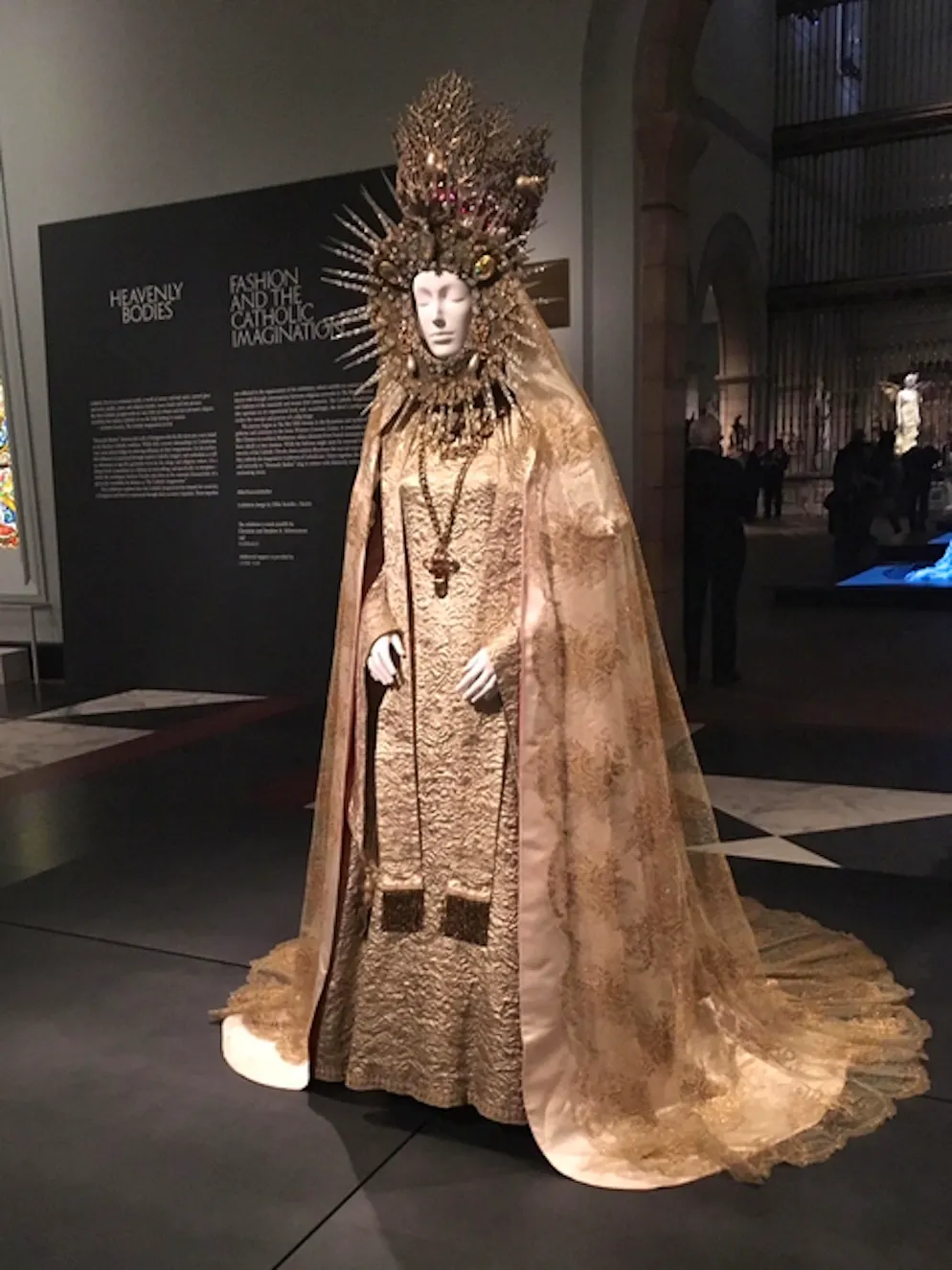 Sacro e moda in mostra al Met
