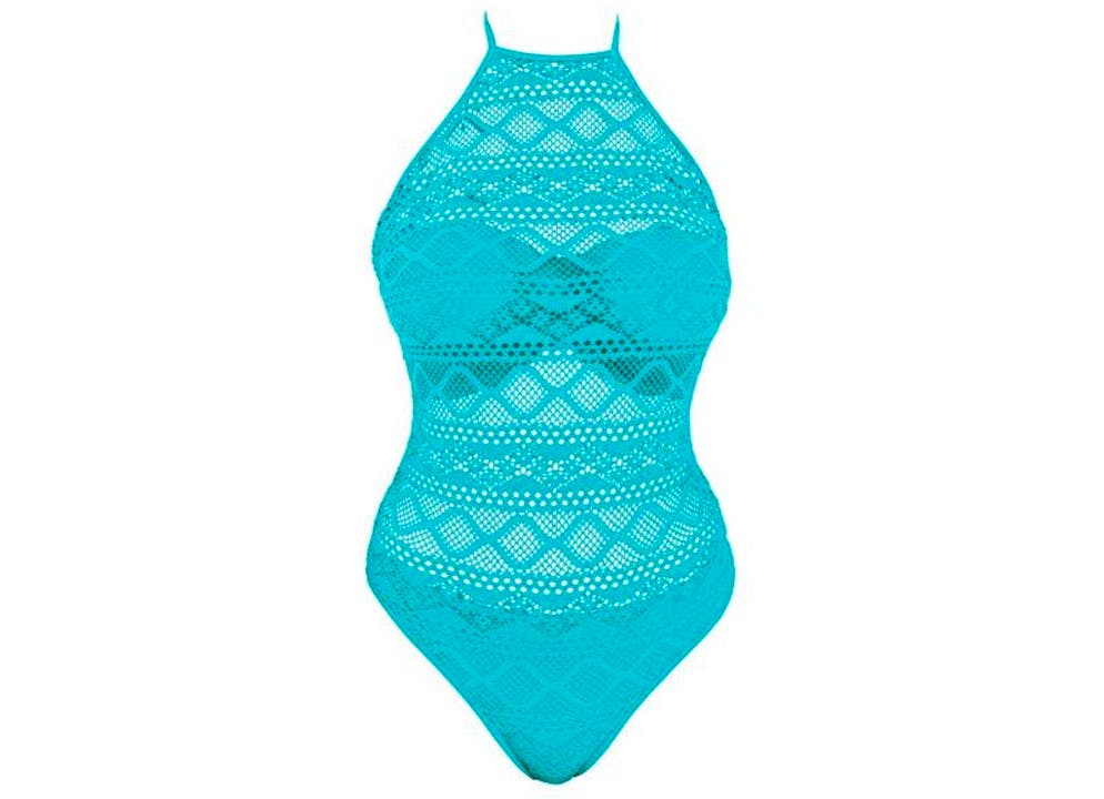 Bademode 2018: Die neuen Hingucker für den Strand. Freya präsentiert einen modischen Badeanzug mit hochgeschlossenem Oberteil - besonders raffiniert sind die durchscheinenden Details in Spitzennetzoptik.