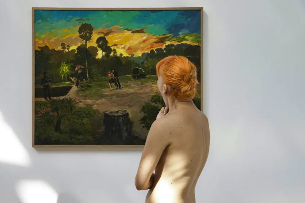 Visite naturiste d'un musée parisien, un moment 