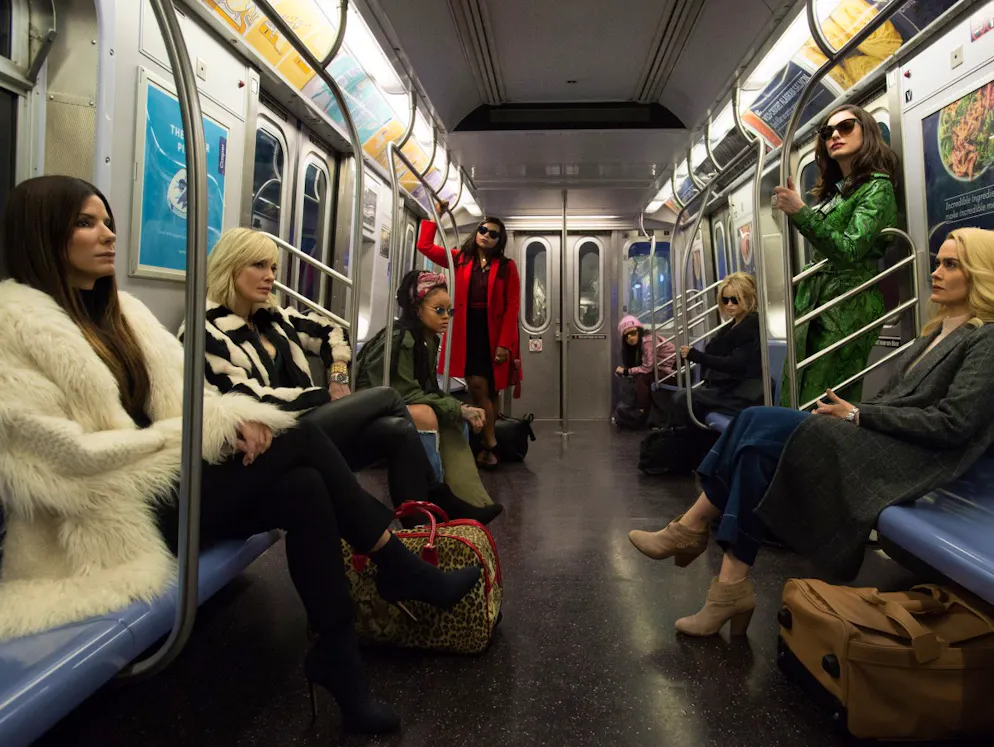 Die Kino-Highlights im Juni. Unterstützung bekommt Debbie (Sandra Bullock, links) unter anderem von Lou (Cate Blanchett, Zweite von links) und Nine (Rihanna, Dritte von links).