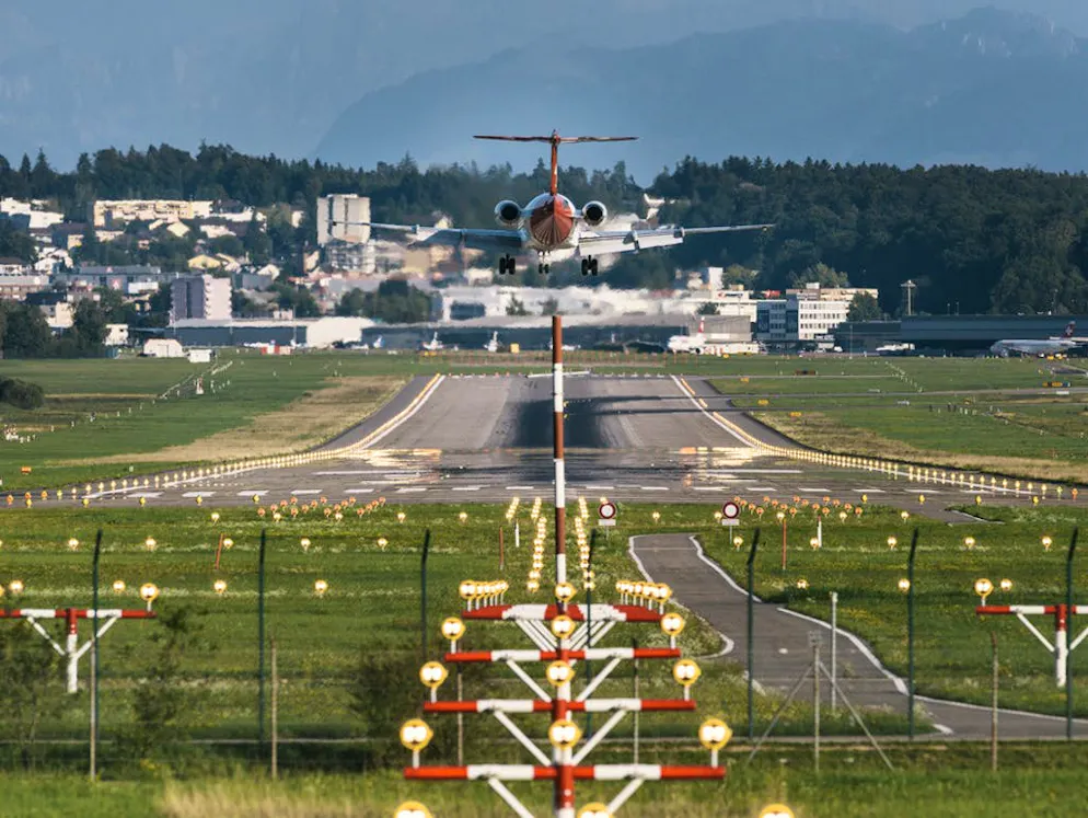 L’aéroport de Zurich a été inauguré il y a 70 ans. Sur la même période, on a enregistré 270'453 mouvements aériens.