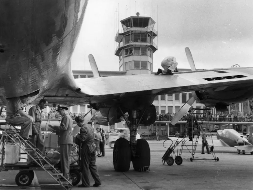 L’aéroport de Zurich a été inauguré il y a 70 ans. ... donne lieu à une autre cérémonie d'inauguration.