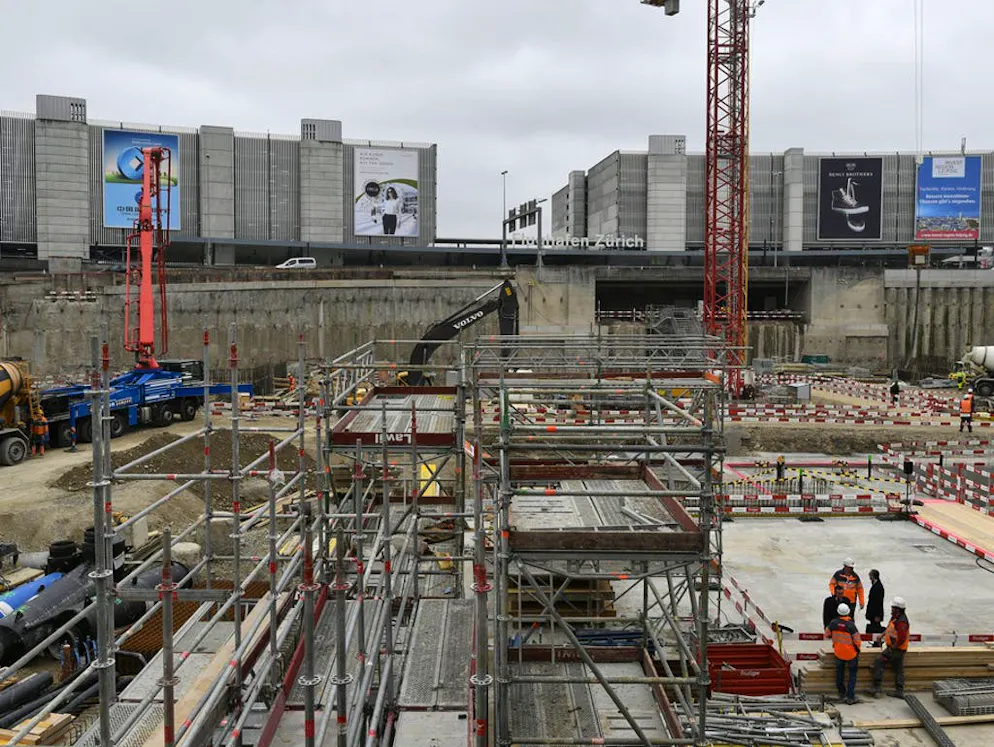 L’aéroport de Zurich a été inauguré il y a 70 ans. Actuellement, l’aéroport de Zurich finance un projet baptisé «The Circle», une construction pharaonique avec un volume d’investissement d’un milliard de francs suisses.