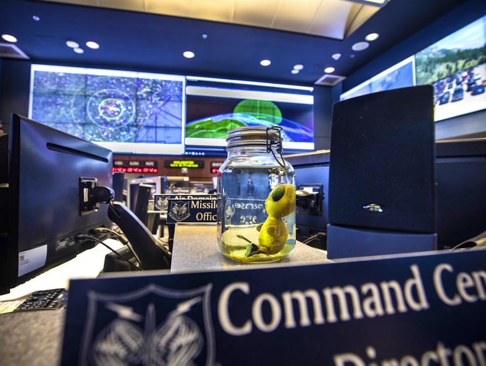 Die geheimen Atombunker der US-Regierung. 300 Mitarbeiter überwachen von dort aus den Luftraum der USA mit besonderem Augenmerk auf Bomber- und Raketenangriffe.