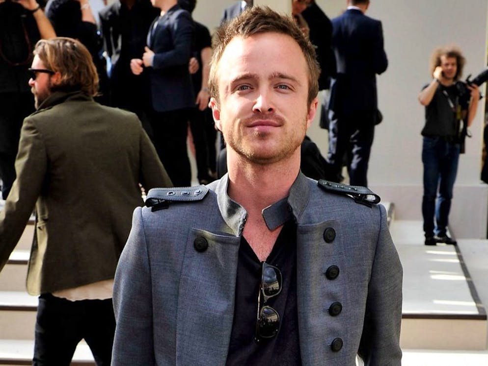 Accidents de tournage: ces stars de séries ont eu beaucoup de chance. Durant le tournage de «Breaking Bad», Aaron Paul a bien failli y passer. Alors que le vent soufflait particulièrement fort ce jour-là, un rocher s'est détaché d'une bâche et est tombé pile à l'endroit où se trouvait encore l'acteur quelques secondes auparavant.