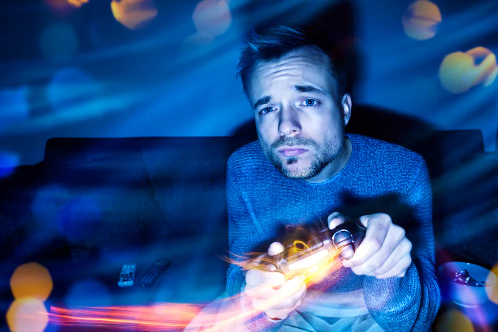 Sind Gamer alle krank? WHO löst Kontroverse um Online-Spielsucht aus. 1. Entgleitende Kontrolle etwa bei Häufigkeit und Dauer des Spielens, 2. Wachsende Priorität des Spielens vor anderen Aktivitäten und 3. Weitermachen auch bei negativen Konsequenzen.