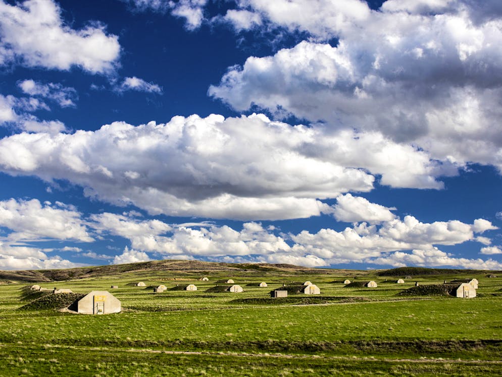 Die geheimen Atombunker der US-Regierung. 575 Bunker hat der Entwickler Robert Vicino gekauft und will sie zu einer Survival-Community für 5000 Zivilisten ausbauen.