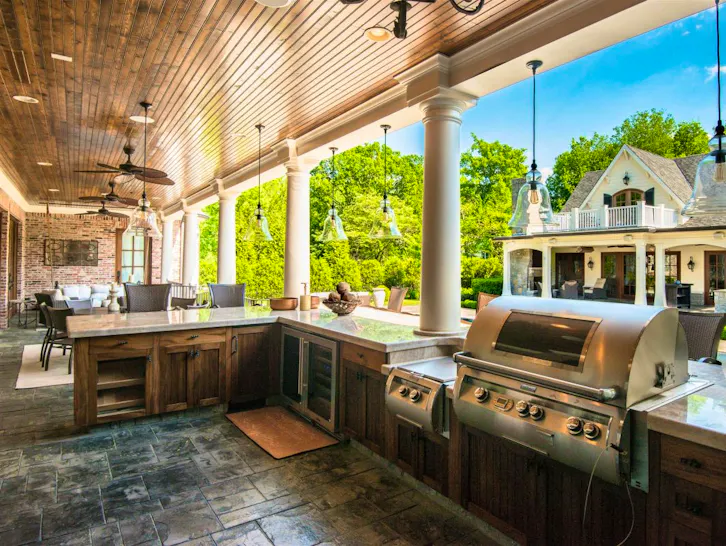 So mondän wohnt(e) Hollywoodstar Reese Witherspoon