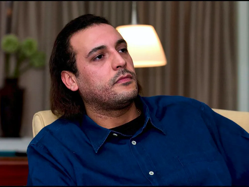 Der Fall Göldi und Hamdani. Hannibal Gaddafi wurde von zwei Hausangestellten vorgeworfen, sie bei seinem Aufenthalt im Genfer Luxushotel Président Wilson misshandelt zu haben.