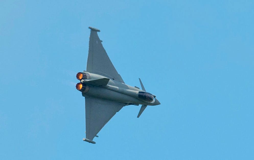 Neue Kampfjets für die Schweiz: Eurofighter Typhoon. Der Eurofighter Typhoon war von Anfang an als multinationales Projekt aufgegleist: Diverse Länder in Europa beteiligten sich in den 1990er Jahren an Entwicklung und Bau des zweistrahligen Kampfjets.