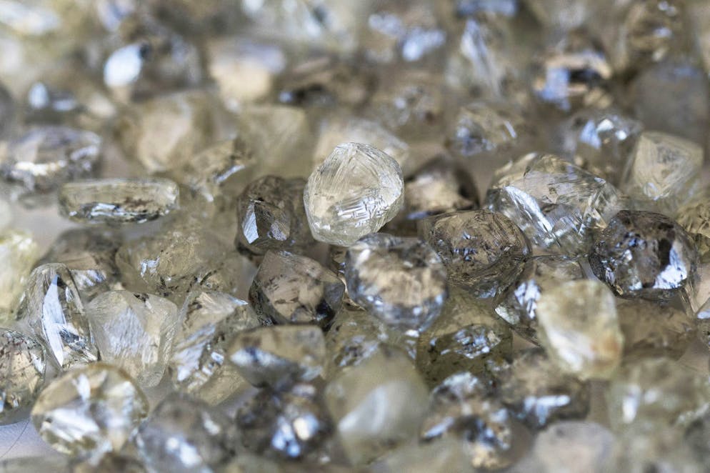 Erde enthält Billiarden Tonnen Diamanten - Wurzeln der Kratone könnten zu  ein bis zwei Prozent aus Diamant bestehen 