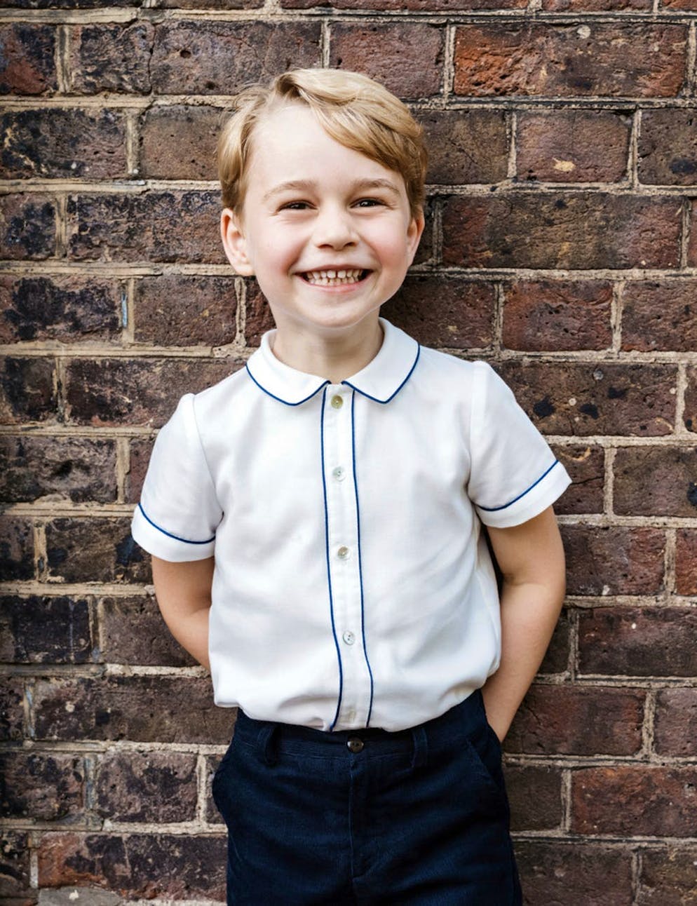 15 coiffures pour petite fille inspirées de Charlotte de Cambridge !