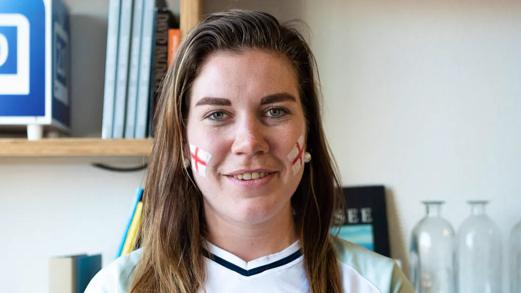 Karin Schori – Angleterre. «Je le dirai à tout le monde et je serrerai beaucoup d’étrangers dans mes bras»