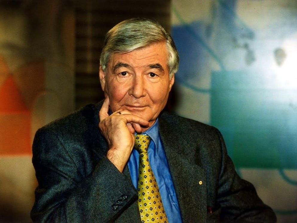 Que sont devenus les enfants des principaux criminels nazis?. Son fils Adolf Martin Bormann (1930-2013) fut le premier filleur d'Hitler. En 1946, il avait abandonné son nom de baptême Adolf, s'était fait baptiser au sein de l'Église catholique et était devenu prêtre. Lorsqu'il parlait de son père, Bormann faisait la différence entre l'homme sévère, mais adoré de tous, et le fonctionnaire nazi dont il condamnait les actes.