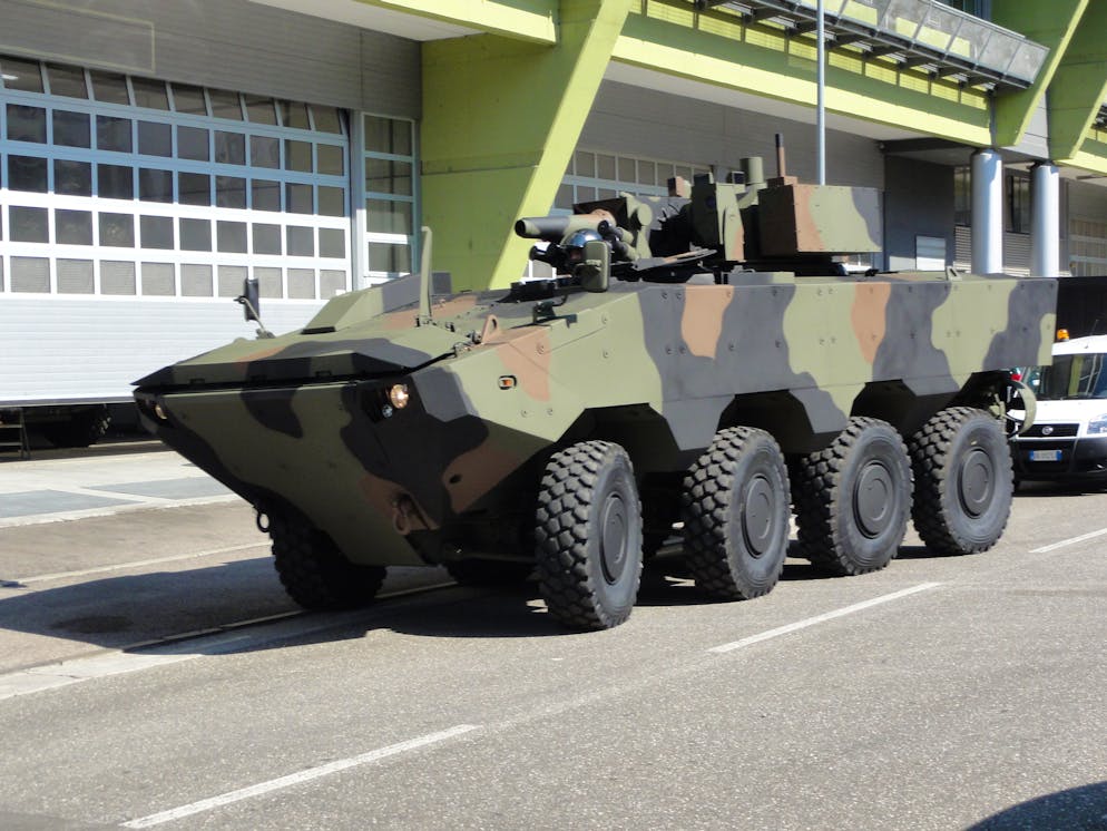 Diese Fahrzeuge beschafft die US Army 2019. Welche Teilstreitkraft hat für <strong>300 Millionen Dollar</strong> wohl ein <strong>Amphibious Combat Vehicle </strong>bestellt? Na klar, das Marine Corps braucht im kommenden Jahr <strong>30</strong> neue Fahrzeuge, die an Land und auf See funktionieren. Die Wahl fiel auf den SuperAV von BAE Sytems.