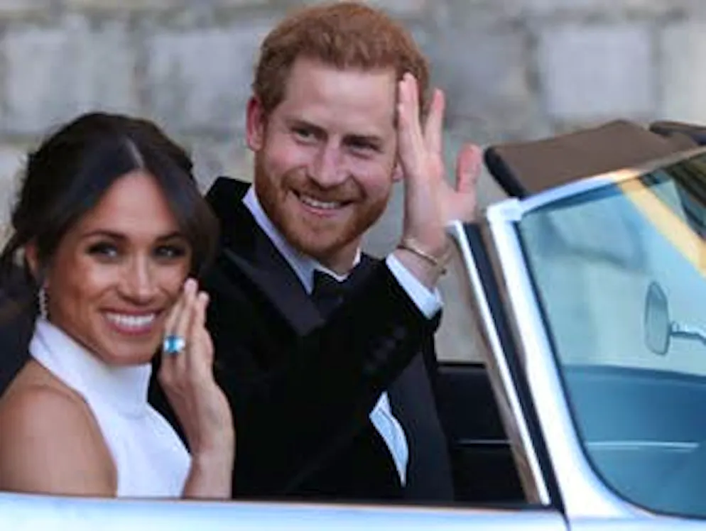 Il matrimonio del principe Harry e di Meghan Markle. La coppia saluta gli invitati.
