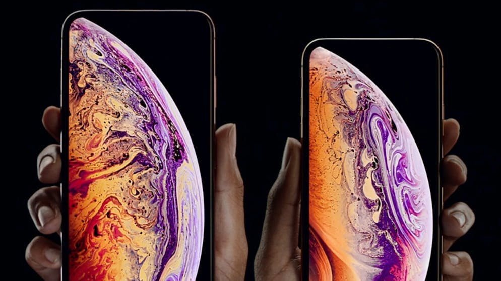 Apple iphone xs max обзоры. Iphone XR dan XS. Дюймы айфона XS. Айфон 10 XR Max. Iphone XS Max цена в России на сегодня.