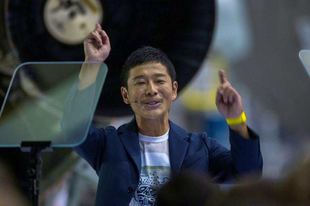 Le milliardaire japonais Yusaku Maezawa, lundi au siège de SpaceX à Hawthorne le 17 septembre 2018